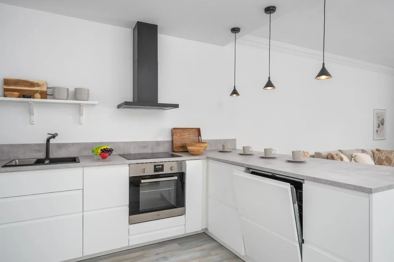 Stunning 3Br Flat Near Beach And Puerto Marina By Costarentals - Ref 150 ベナルマデナ 0*,  スペイン